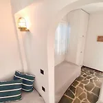 Elena Kythnos Lägenhet *